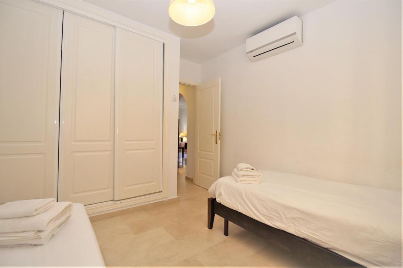 Apartment Pedro Estepona Buitenkant foto